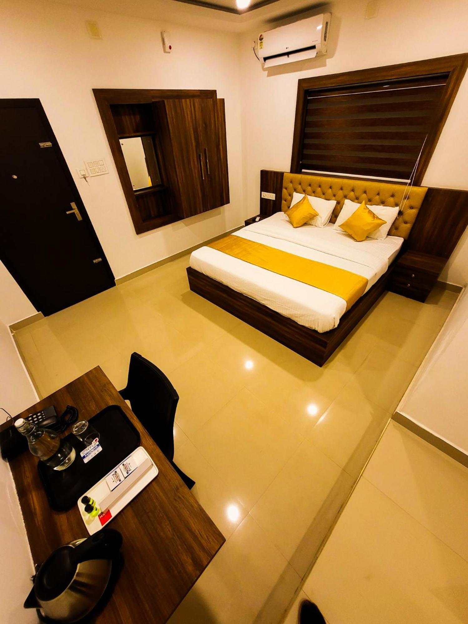 Thejaswini Residency Cheruvathur Nileshwar Exterior photo